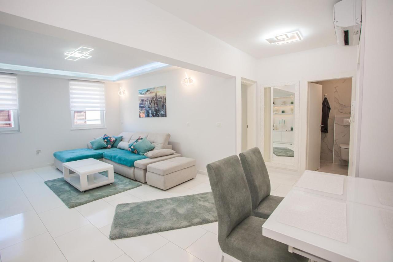 Apartman Pascal Poreč Buitenkant foto